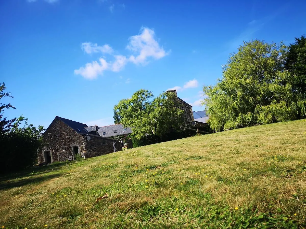 Holiday home Le Domaine De Coat Rogan, Le Gite De 10 Personnes Pommerit-Jaudy